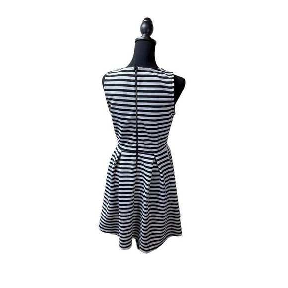 ATTENTION Brand Black and White Stripe A-Line Party Dress Size Medium - Picture 3 of 6